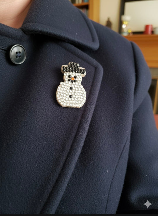 Small Snowman Pin